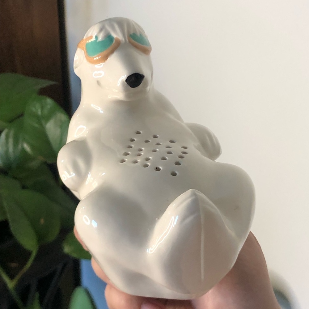 Vintage Polar Bear Potpourri Holder Figurine Goggles